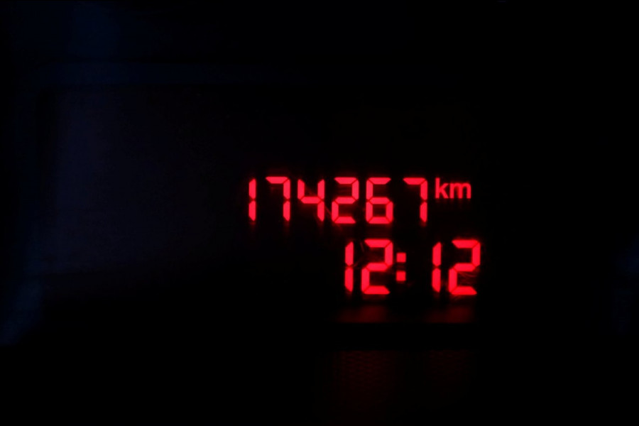 Iveco Daily 35C14 136pk Open Laadbak met laadklep en trekhaak 3500kg 10-2019