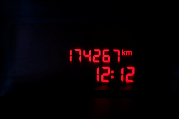 Iveco Daily 35C14 136pk Open Laadbak met laadklep en trekhaak 3500kg 10-2019