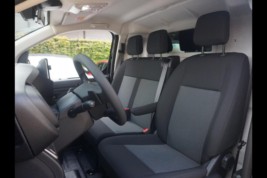 Opel Vivaro Electric L2 75 kWh | 8 jaar garantie | Apple Carplay | camera | parkeersensoren voor & achter | dodehoekwaarschuwing | Comfort tussenschot