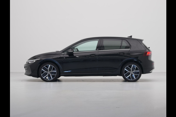 Volkswagen Golf 1.5 eHybrid 50 Edition Navigatie Camera Sideassist Stoelverwarming Carplay 186