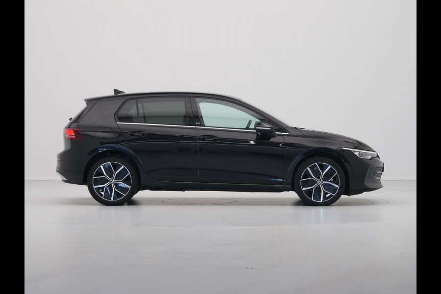 Volkswagen Golf 1.5 eHybrid 50 Edition Navigatie Camera Sideassist Stoelverwarming Carplay 186