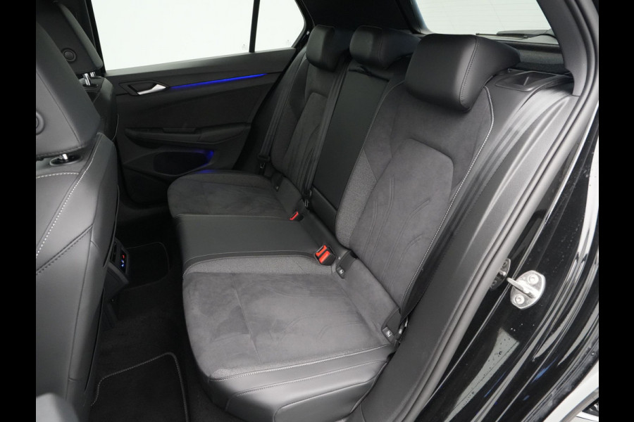 Volkswagen Golf 1.5 eHybrid 50 Edition Navigatie Camera Sideassist Stoelverwarming Carplay 186