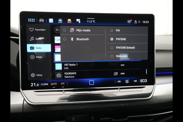 Volkswagen Golf 1.5 eHybrid 50 Edition Navigatie Camera Sideassist Stoelverwarming Carplay 186