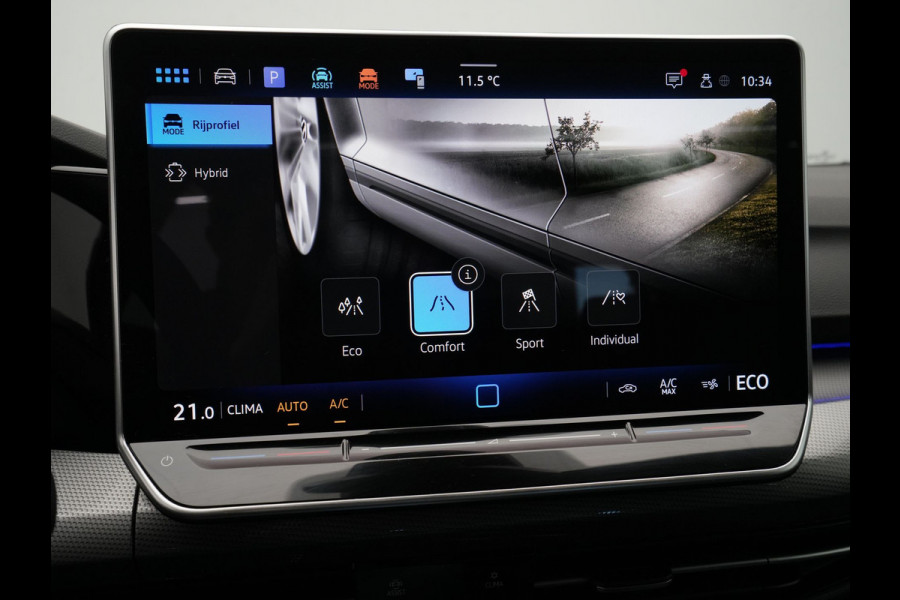 Volkswagen Golf 1.5 eHybrid 50 Edition Navigatie Camera Sideassist Stoelverwarming Carplay 186