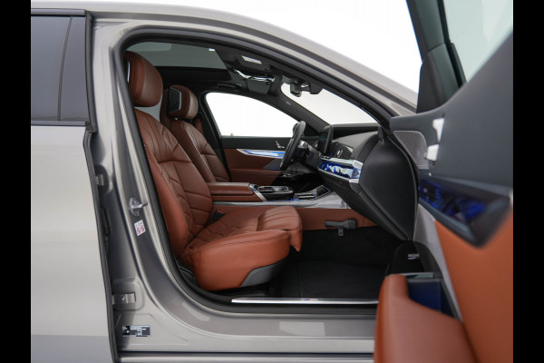 BMW i7 eDrive50 106 kWh M-Sportpack [ 3-Fase ] {SOH-97%} (INCL.BTW) *PANO | HEAD-UP | LUXURY-LEATHER | FULL-LED | BLIND-SPOT | BOWERS&WILKINS | MEMORY-PACK | TOP-VIEW | VENTILATED/HEATED-COMFORTSEATS | SOFT-CLOSE | WIDE-SREEN-DIGICOCKPIT | KEYLESS