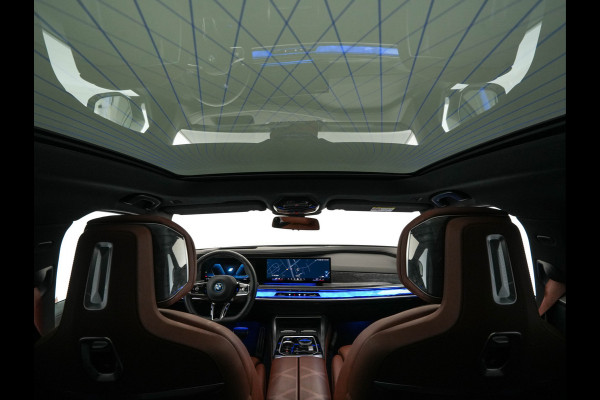 BMW i7 eDrive50 106 kWh M-Sportpack [ 3-Fase ] {SOH-97%} (INCL.BTW) *PANO | HEAD-UP | LUXURY-LEATHER | FULL-LED | BLIND-SPOT | BOWERS&WILKINS | MEMORY-PACK | TOP-VIEW | VENTILATED/HEATED-COMFORTSEATS | SOFT-CLOSE | WIDE-SREEN-DIGICOCKPIT | KEYLESS