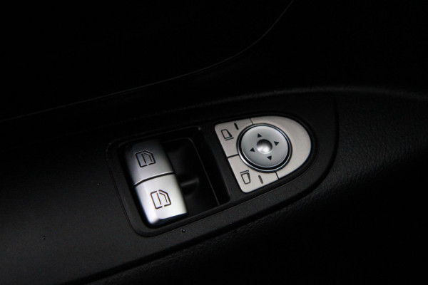 Mercedes-Benz Vito 110 CDI Lang DC Comfort / 6 persoons / Dubbel cabine / Trekhaak