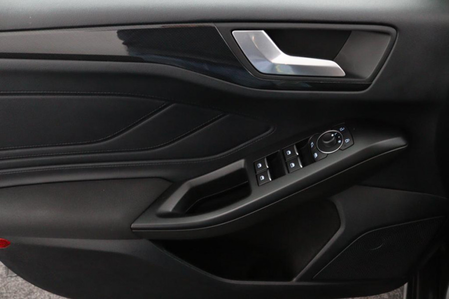 Ford FOCUS Wagon 1.0 EcoBoost ST Line*ECC*CRUISE*NAVI*CAM*