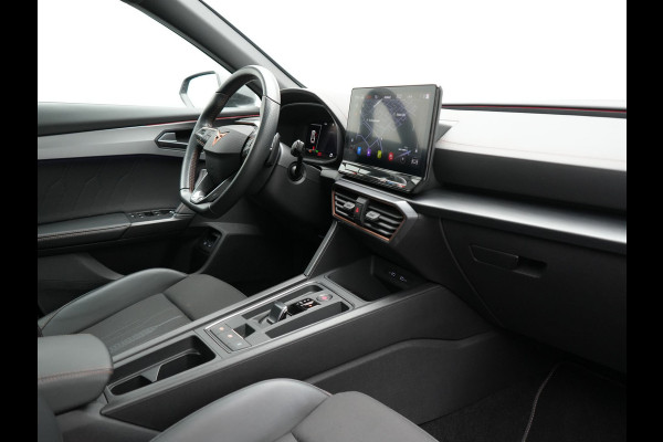 CUPRA Formentor 1.4 e-Hybrid VZ Copper Edition Plug In Hybrid 245pk Dealer O.H. PHEV | Panodak | Adaptive Cruise | Keyless | Sportstoelen Verwarmd | Virtual | 19"L.M | Sfeerverlichting |