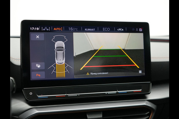 CUPRA Formentor 1.4 e-Hybrid VZ Copper Edition Plug In Hybrid 245pk Dealer O.H. PHEV | Panodak | Adaptive Cruise | Keyless | Sportstoelen Verwarmd | Virtual | 19"L.M | Sfeerverlichting |