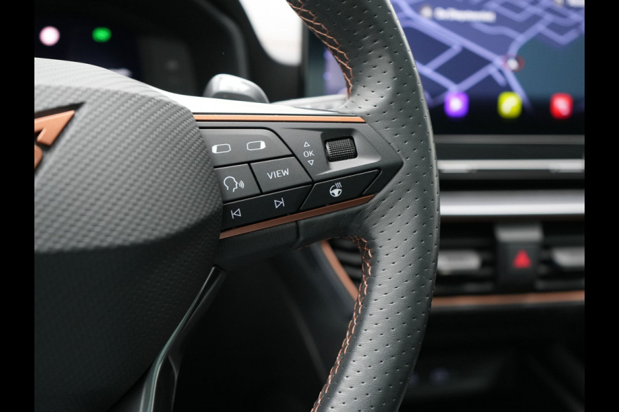 CUPRA Formentor 1.4 e-Hybrid VZ Copper Edition Plug In Hybrid 245pk Dealer O.H. PHEV | Panodak | Adaptive Cruise | Keyless | Sportstoelen Verwarmd | Virtual | 19"L.M | Sfeerverlichting |