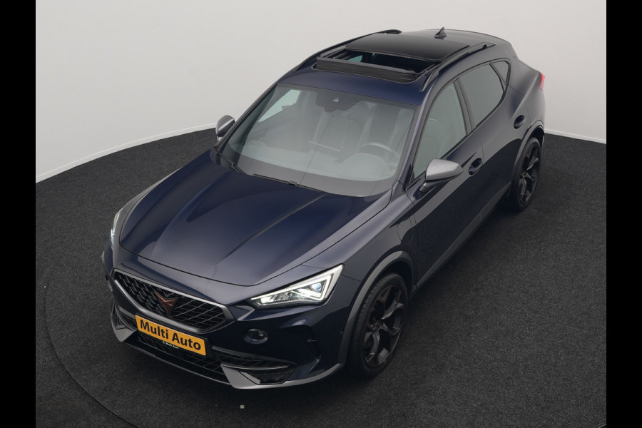 CUPRA Formentor 1.4 e-Hybrid VZ Copper Edition Plug In Hybrid 245pk Dealer O.H. PHEV | Panodak | Adaptive Cruise | Keyless | Sportstoelen Verwarmd | Virtual | 19"L.M | Sfeerverlichting |