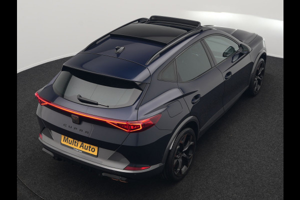 CUPRA Formentor 1.4 e-Hybrid VZ Copper Edition Plug In Hybrid 245pk Dealer O.H. PHEV | Panodak | Adaptive Cruise | Keyless | Sportstoelen Verwarmd | Virtual | 19"L.M | Sfeerverlichting |