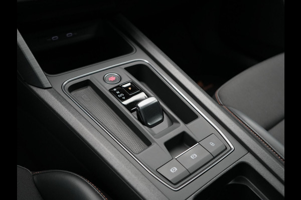 CUPRA Formentor 1.4 e-Hybrid VZ Copper Edition Plug In Hybrid 245pk Dealer O.H. PHEV | Panodak | Adaptive Cruise | Keyless | Sportstoelen Verwarmd | Virtual | 19"L.M | Sfeerverlichting |