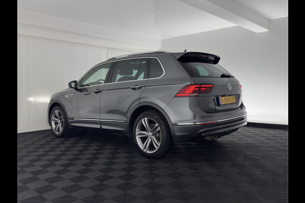 Volkswagen Tiguan 1.5 TSI Comfortline Business (INCL.BTW) *PANO | FULL-LED | ADAPTIVE-CRUISE | DIGI-COCKPIT | HEATED-COMFORTSEATS | NAV-FULLMAP | DAB+ | ECC | PDC | 19''ALU | TOWBAR*
