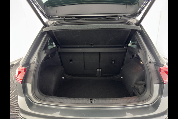 Volkswagen Tiguan 1.5 TSI Comfortline Business (INCL.BTW) *PANO | FULL-LED | ADAPTIVE-CRUISE | DIGI-COCKPIT | HEATED-COMFORTSEATS | NAV-FULLMAP | DAB+ | ECC | PDC | 19''ALU | TOWBAR*