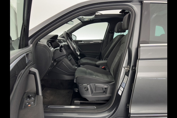 Volkswagen Tiguan 1.5 TSI Comfortline Business (INCL.BTW) *PANO | FULL-LED | ADAPTIVE-CRUISE | DIGI-COCKPIT | HEATED-COMFORTSEATS | NAV-FULLMAP | DAB+ | ECC | PDC | 19''ALU | TOWBAR*