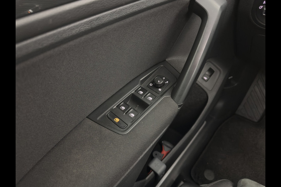 Volkswagen Tiguan 1.5 TSI Comfortline Business (INCL.BTW) *PANO | FULL-LED | ADAPTIVE-CRUISE | DIGI-COCKPIT | HEATED-COMFORTSEATS | NAV-FULLMAP | DAB+ | ECC | PDC | 19''ALU | TOWBAR*