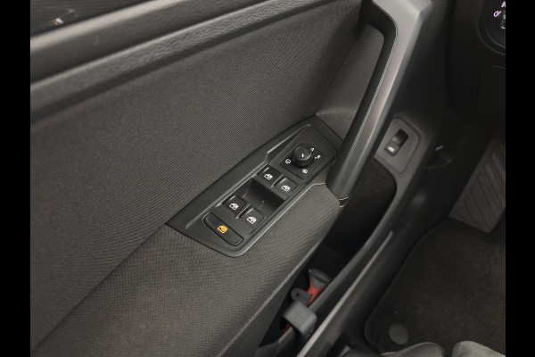 Volkswagen Tiguan 1.5 TSI Comfortline Business (INCL.BTW) *PANO | FULL-LED | ADAPTIVE-CRUISE | DIGI-COCKPIT | HEATED-COMFORTSEATS | NAV-FULLMAP | DAB+ | ECC | PDC | 19''ALU | TOWBAR*