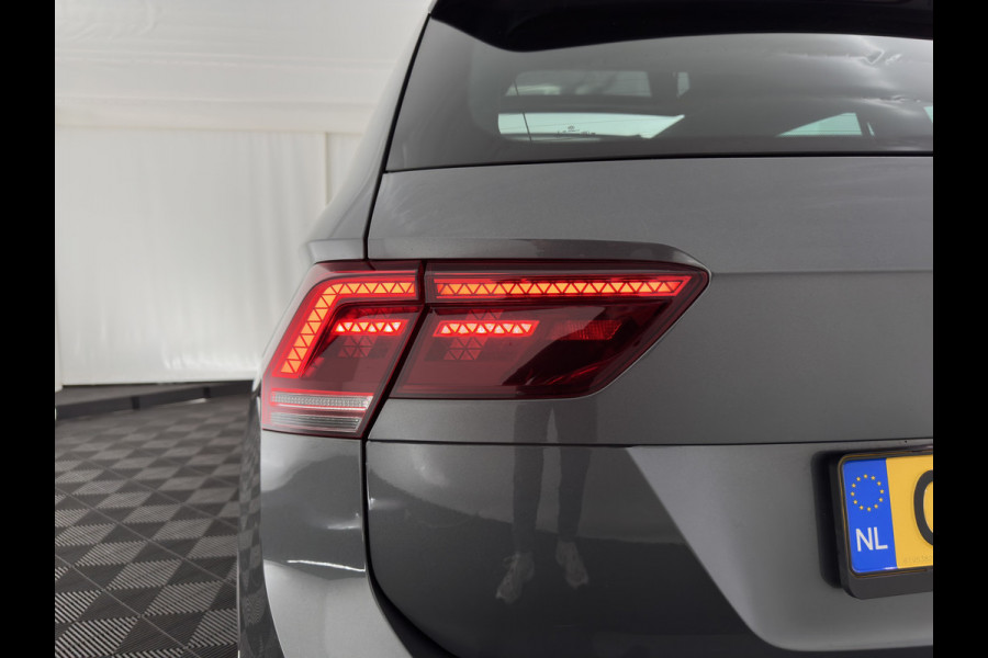 Volkswagen Tiguan 1.5 TSI Comfortline Business (INCL.BTW) *PANO | FULL-LED | ADAPTIVE-CRUISE | DIGI-COCKPIT | HEATED-COMFORTSEATS | NAV-FULLMAP | DAB+ | ECC | PDC | 19''ALU | TOWBAR*