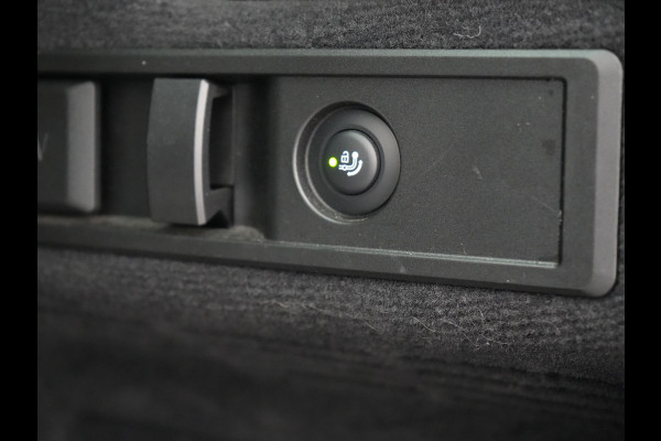 BMW 3 Serie Touring 330e xDrive M Sport Plug In Hybrid 293pk Dealer O.H. PHEV | Trekhaak Af Fabriek | Panodak | Harman & Kardon | Adaptief Onderstel | Camera | Alcantara Sportstoelen Verwarmd | Sfeerverlichting | Apple Carplay | Stuur Verwarmd | Navigatie | DAB |