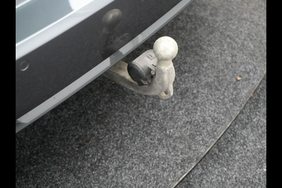 BMW 3 Serie Touring 330e xDrive M Sport Plug In Hybrid 293pk Dealer O.H. PHEV | Trekhaak Af Fabriek | Panodak | Harman & Kardon | Adaptief Onderstel | Camera | Alcantara Sportstoelen Verwarmd | Sfeerverlichting | Apple Carplay | Stuur Verwarmd | Navigatie | DAB |