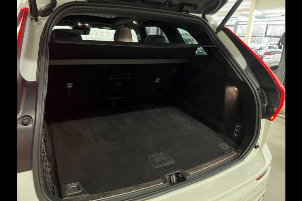 Volvo XC60 2.0 Recharge T8 AWD R-Design/PANO/LUCHTVERING/TREKHAAK/360CAM/PILOT ASIST/MEMORY
