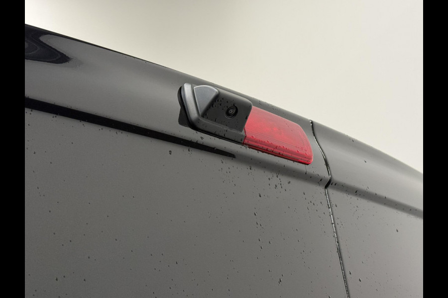 Renault Trafic 2.0 Blue dCi 150 EDC T30 L2H1 Advance Navigatie Airco Lichtmetalen velgen Betimmering Trekhaak Camera Parkeer sensoren Dab