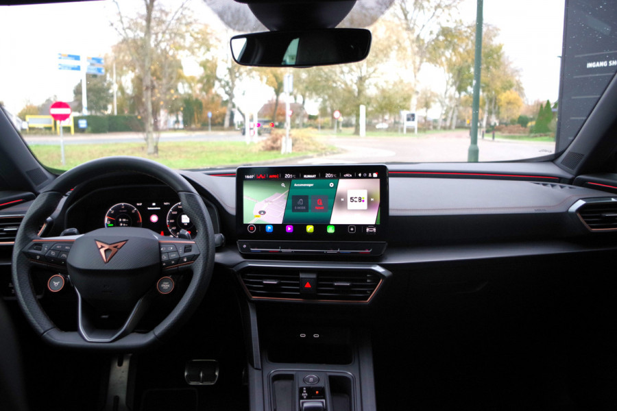 CUPRA Formentor 1.4 e-Hybrid VZ 245 PK Performance PHEV, Trekhaak, Stuur-Startknop, Memory, Winterpakket, Carplay