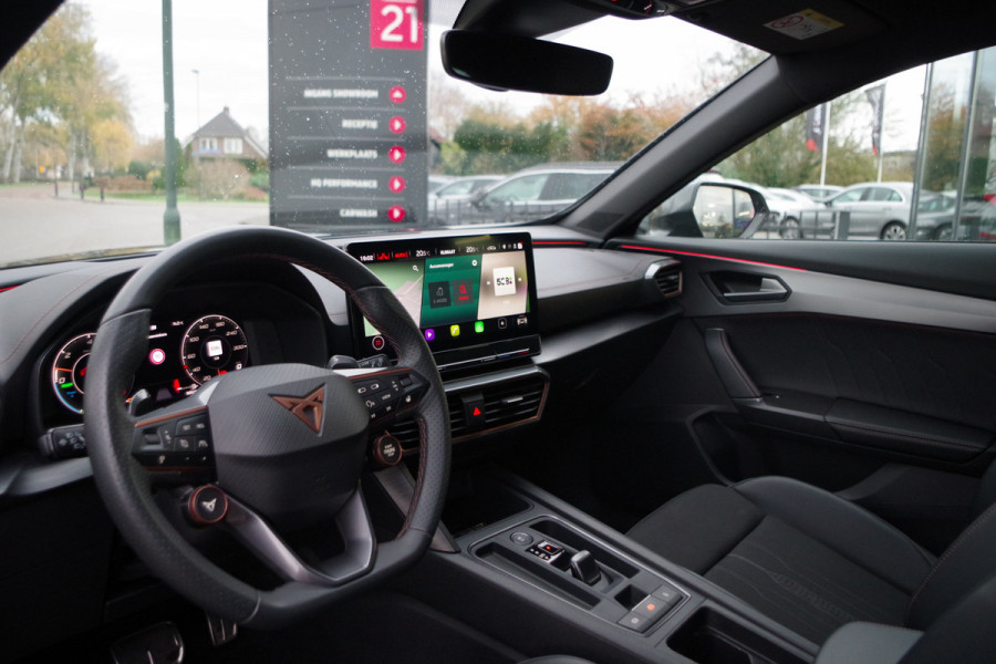 CUPRA Formentor 1.4 e-Hybrid VZ 245 PK Performance PHEV, Trekhaak, Stuur-Startknop, Memory, Winterpakket, Carplay