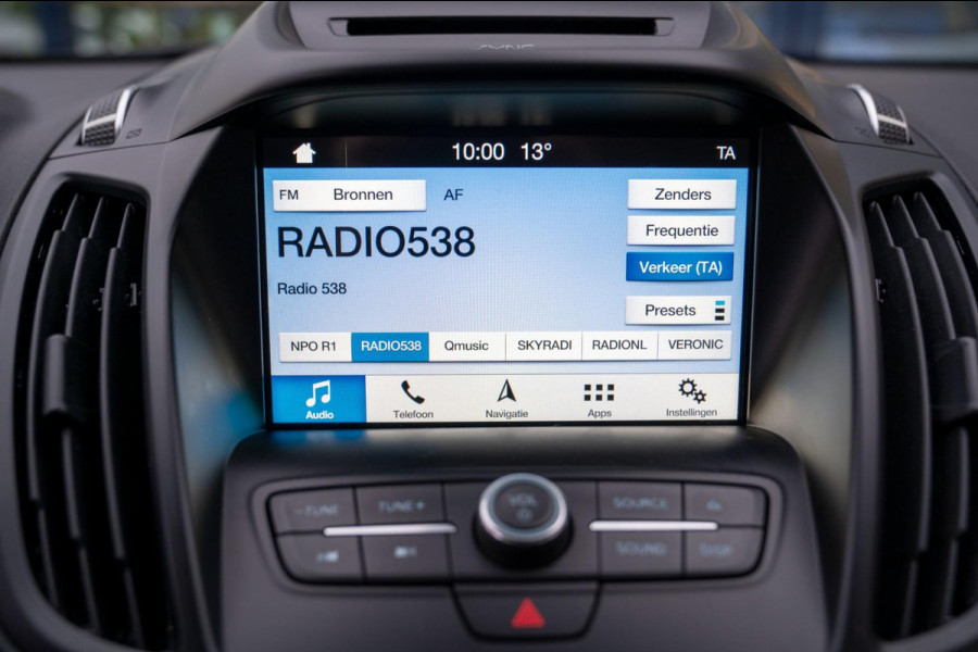 Ford Kuga 1.5 EcoBoost Titanium|Prijs rijklaar incl. 12 mnd garantie| Trekhaak Navi PDC Stoel en stuurverwarming Carplay