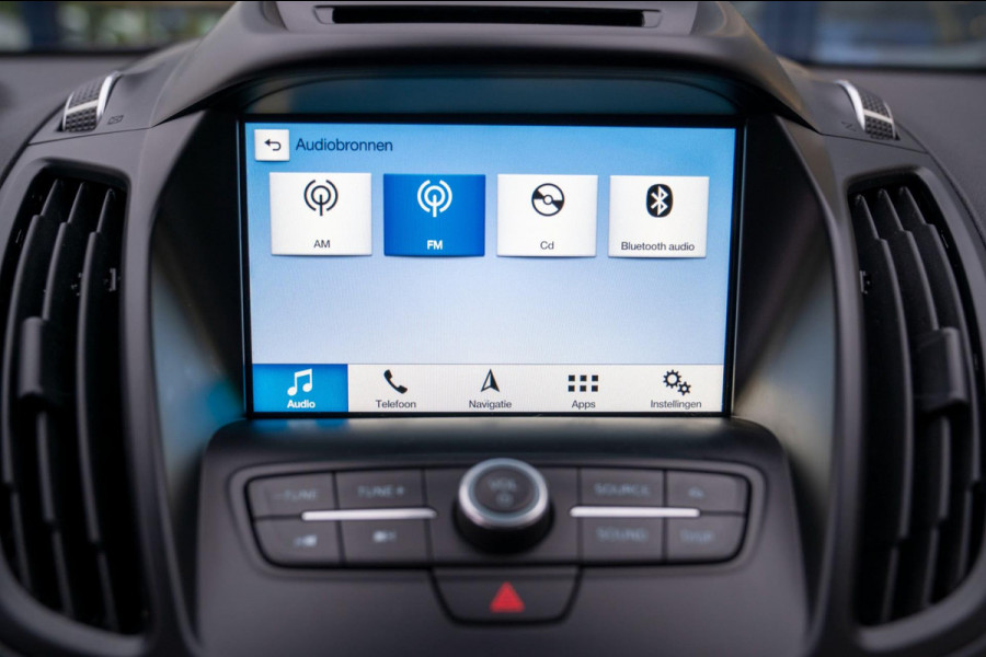 Ford Kuga 1.5 EcoBoost Titanium|Prijs rijklaar incl. 12 mnd garantie| Trekhaak Navi PDC Stoel en stuurverwarming Carplay