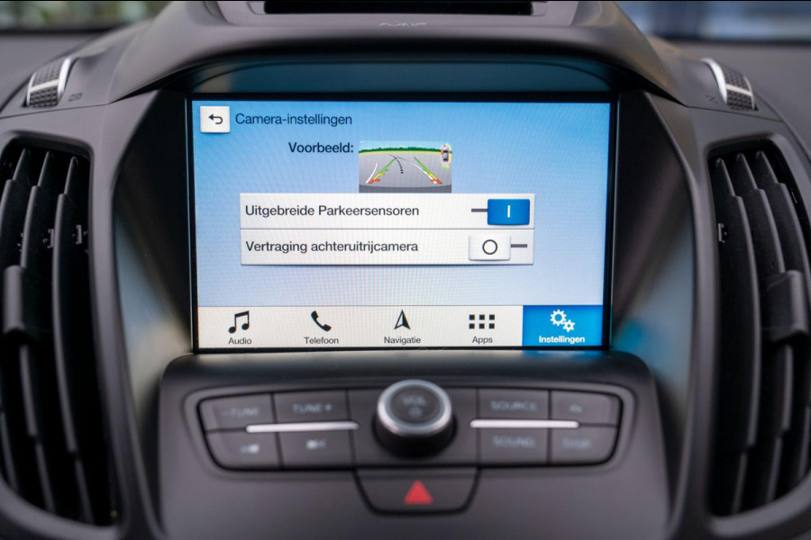 Ford Kuga 1.5 EcoBoost Titanium|Prijs rijklaar incl. 12 mnd garantie| Trekhaak Navi PDC Stoel en stuurverwarming Carplay