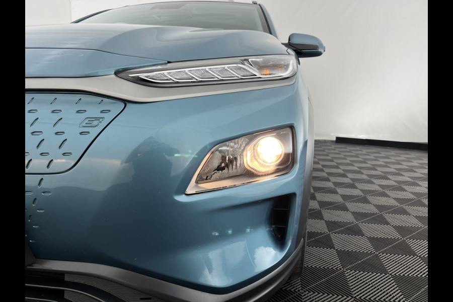 Hyundai Kona EV Fashion 64 kWh [ 3-Fase ] { SOH-100% } (INCL-BTW) Aut. *PANO | KRELL-AUDIO | HEAD-UP | NAVI-FULLMAP | KEYLESS | SHIFT-PADDLES | LANE-ASSIST | BLIND-SPOT | CAMERA | DAB | ECC | PDC | ADAPTIVE-CRUISE | COMFORT-SEATS | 17"ALU*