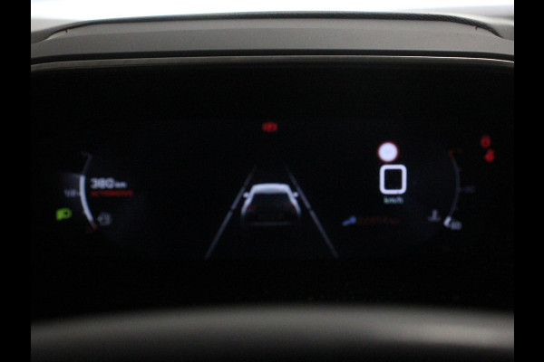 Peugeot 2008 1.2 PureTech 130 GT Cimate control Cruise control LED Achteruitrij camera Navigatie Parkeersensor achter Lichtmetalen velgen Led Dab