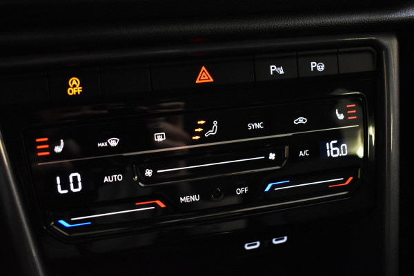 Volkswagen T-Roc 1.5 TSI 150PK DSG STYLE VIRTUAL/CARPLAY/CAMERA