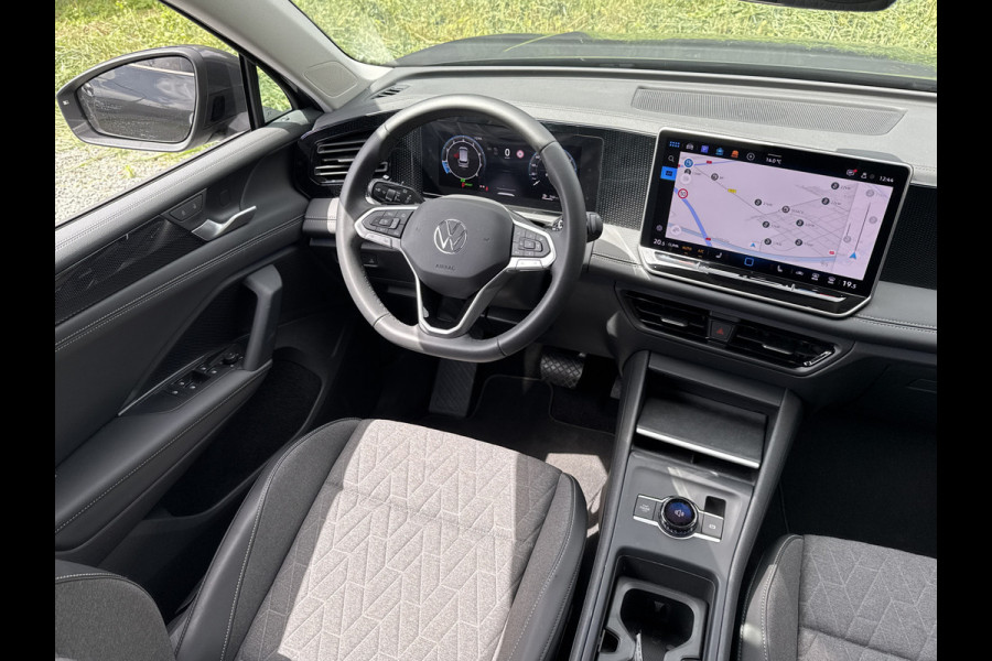 Volkswagen Tiguan 1.5 eTSI DSG LIFE EDITION TREKHAAK/NAVI/CAMERA/IQ-LIGHT****