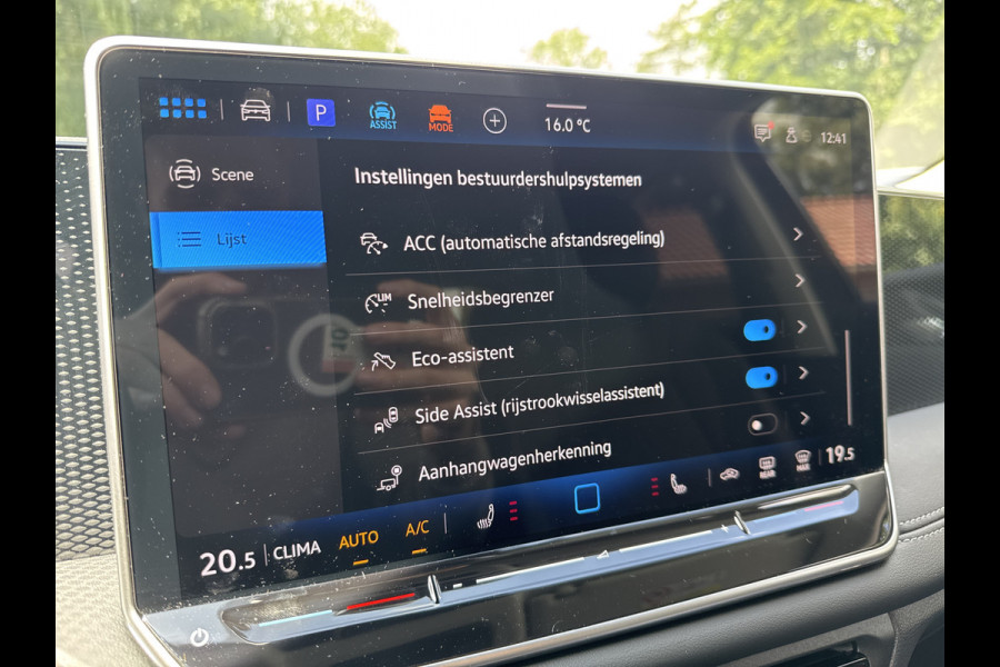 Volkswagen Tiguan 1.5 eTSI DSG LIFE EDITION TREKHAAK/NAVI/CAMERA/IQ-LIGHT****