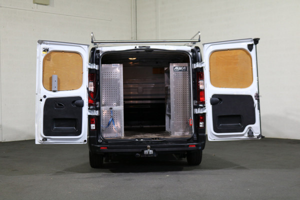 Opel Vivaro 1.6 CDTI 125pk L2 H1 Airco Navigatie Imperiaal Trekhaak Inrichting