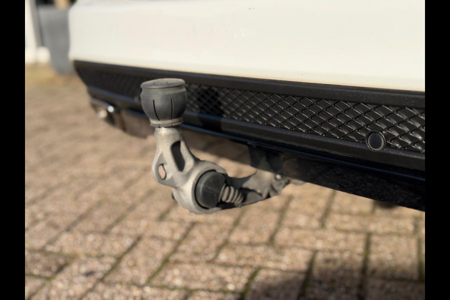 Mercedes-Benz C-Klasse Estate 180 AMG 2017 AUT PANO LEER NAP