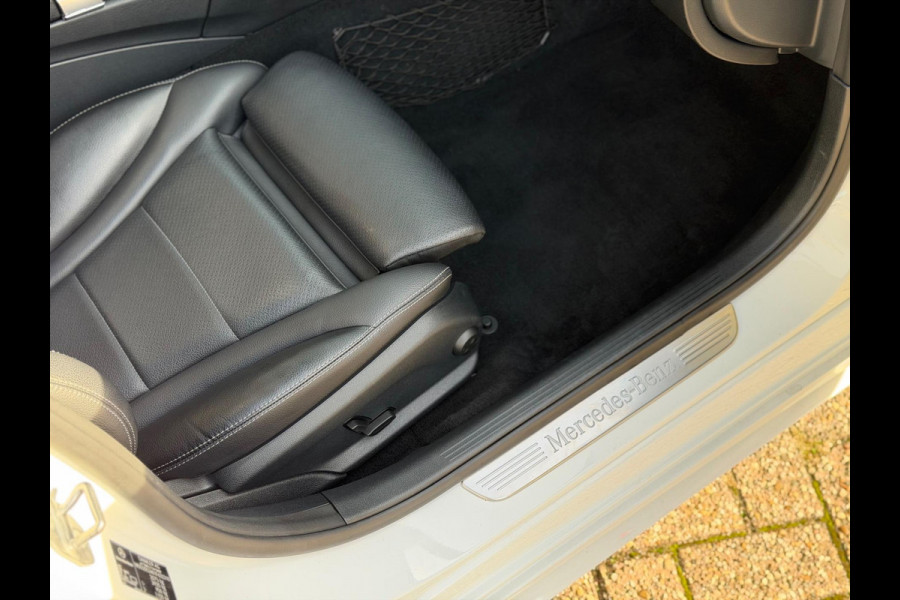 Mercedes-Benz C-Klasse Estate 180 AMG 2017 AUT PANO LEER NAP