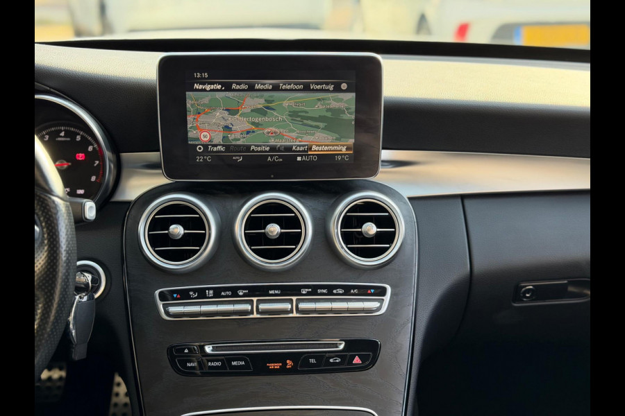 Mercedes-Benz C-Klasse Estate 180 AMG 2017 AUT PANO LEER NAP