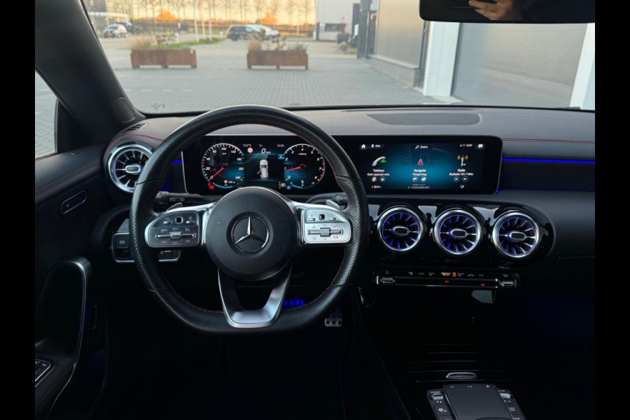 Mercedes-Benz CLA-Klasse Shooting Brake 180 Bns Sol. AMG M21 SFEER WIDESCREEN NAVI PDC