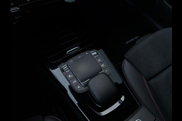 Mercedes-Benz CLA-Klasse Shooting Brake 180 Bns Sol. AMG M21 SFEER WIDESCREEN NAVI PDC