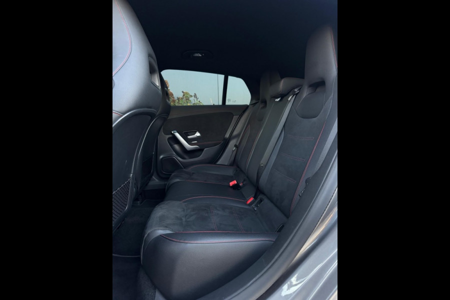 Mercedes-Benz CLA-Klasse Shooting Brake 180 Bns Sol. AMG M21 SFEER WIDESCREEN NAVI PDC