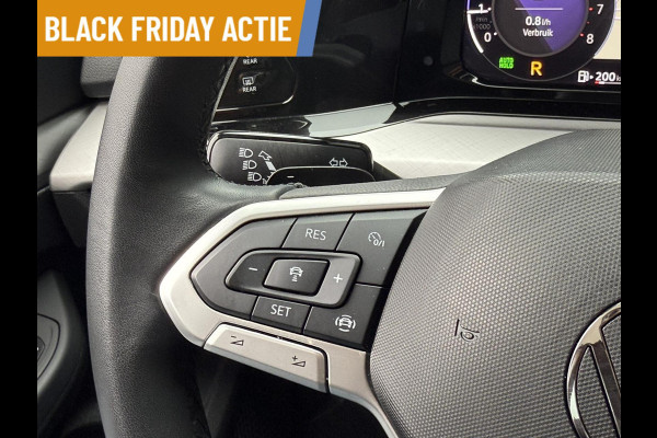 Volkswagen Golf 1.0 eTSI DSG R-Line Acc|Camera|CarPlay|Dodehoek|Navi