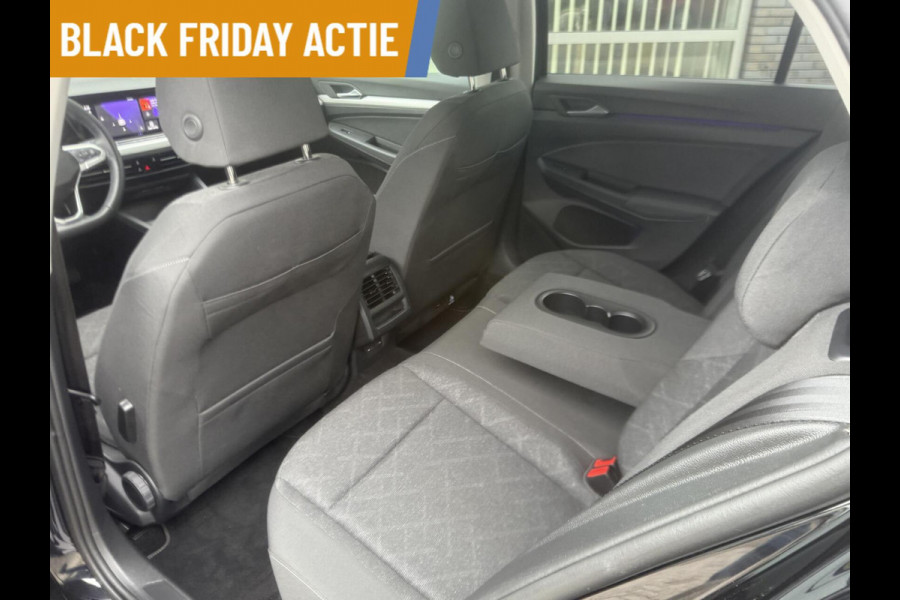 Volkswagen Golf 1.0 eTSI DSG R-Line Acc|Camera|CarPlay|Dodehoek|Navi