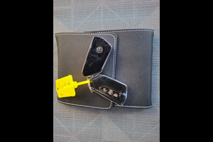 Volkswagen ID.3 First 58kWh S.O.H. 90% Navi Ecc Adap.Cruise Apple Carplay Android Auto Pdc Bluetooth Keyless Led Rijstrooksensor IQ Drive Stoel+Stuurverwarming 1e Eigenaar Origineel Nederlandse Auto