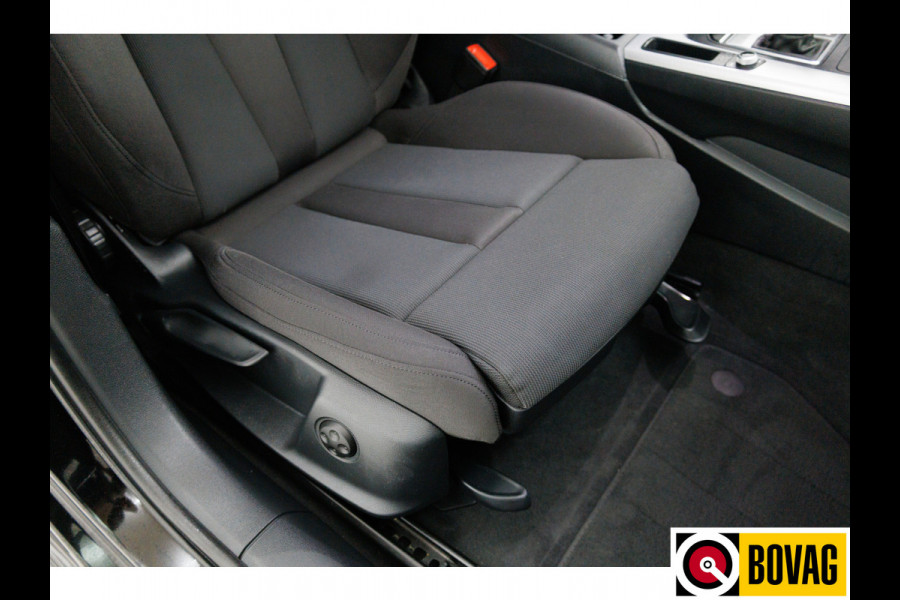 Audi A4 Avant 2.0 TFSI MHEV Design Pro Line Plus 191 PK | Panoramadak | Sportstoelen, Stoelverwarming, El.achterklep Cruise-control, Camera, PDC V+A, Navigatie