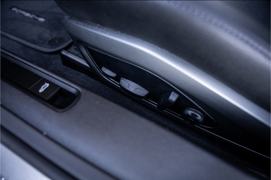Porsche 911 Cabrio 3.0 Carrera - BTW | Memory | Bose | ACC